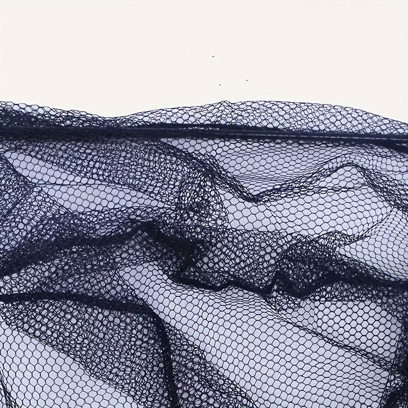 A multifunctional telescopic fishing net, the handle can be extended from 110 cm to 210 cm, which is very suitable for freshwater fishing, suitable for children and adults to use.
