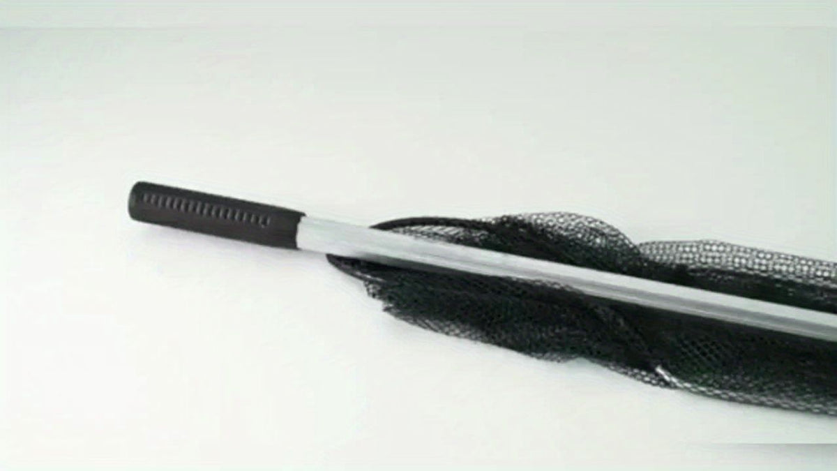A multifunctional telescopic fishing net, the handle can be extended from 110 cm to 210 cm, which is very suitable for freshwater fishing, suitable for children and adults to use.