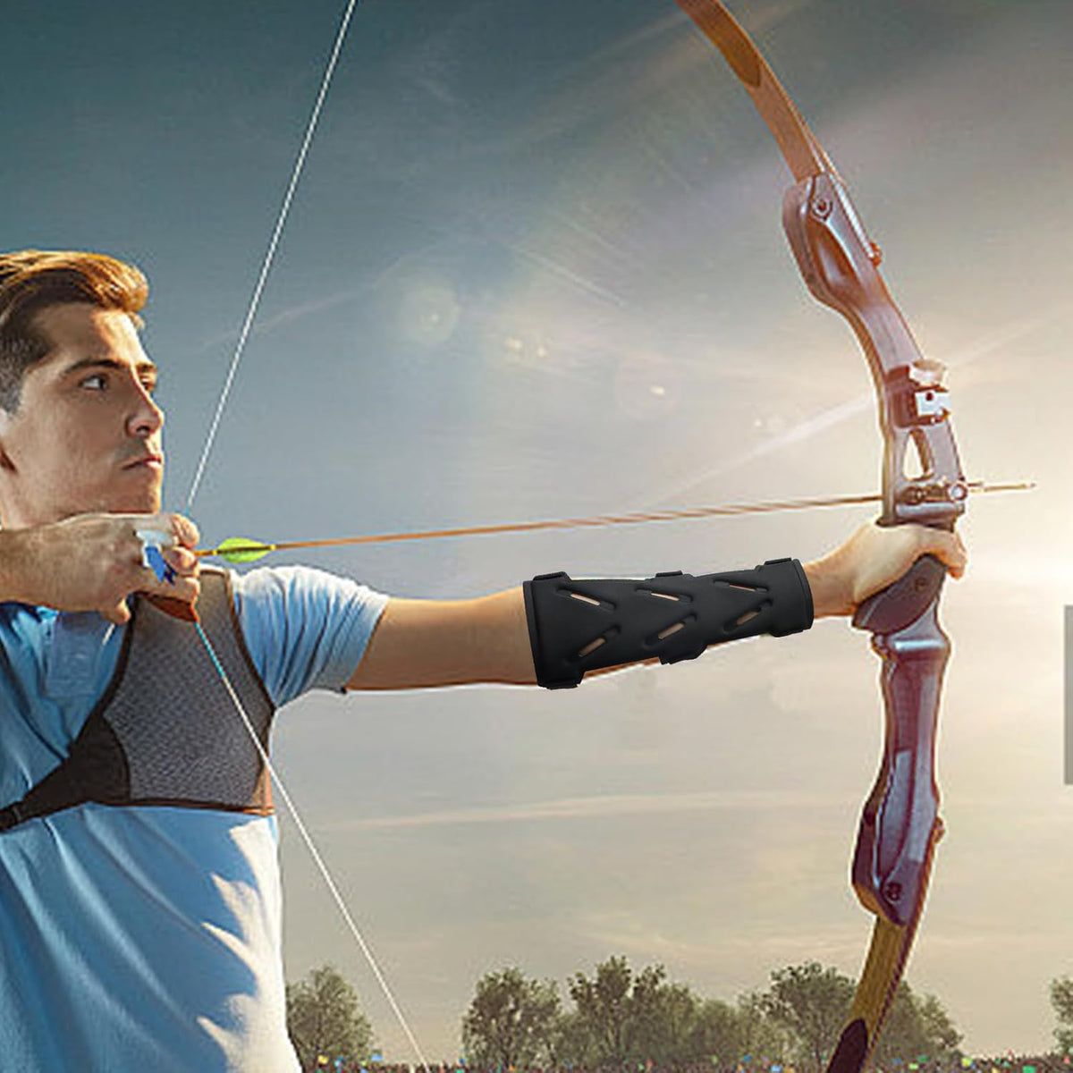 Archery Arm Guards - 1 Piece - Black - Adjustable - Wrist & Forearm Protection - Unisex - Suitable for Teens & Adults