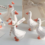 White Duck Ornaments Gypsum Lifelike Duck Figurine Decoration for Home Shooting Props