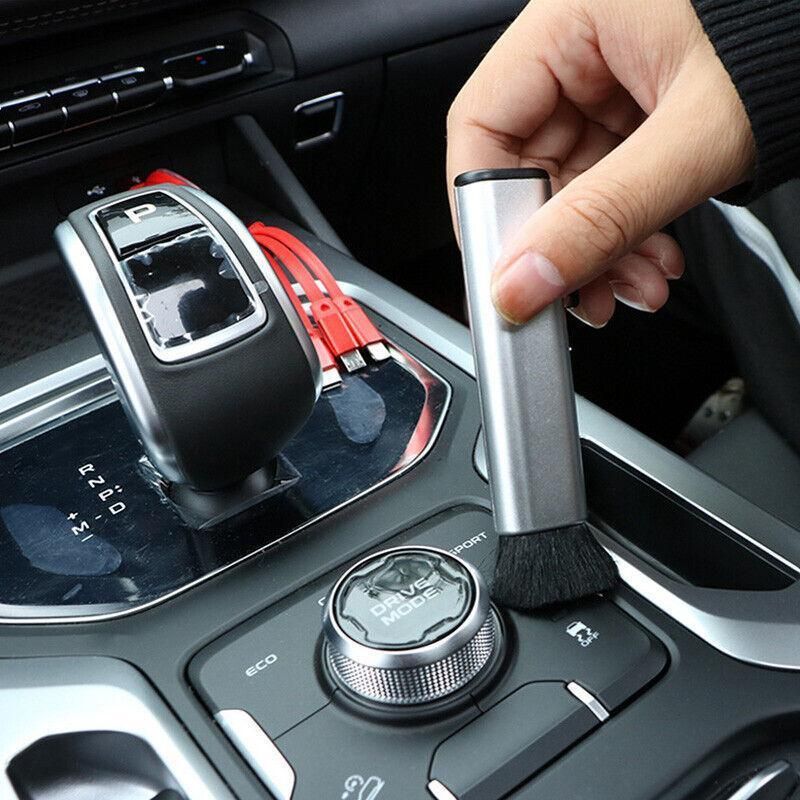 Car Conditioning Air Outlet Retractable Cleaning Brush Plastic Car Accessories